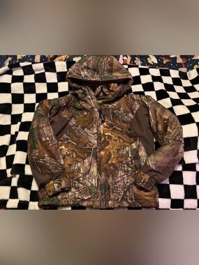 Boys medium realtree Rocky jacket